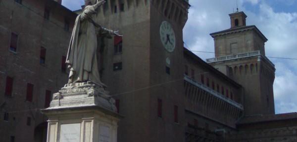 piazza-di-Ferrara.jpg